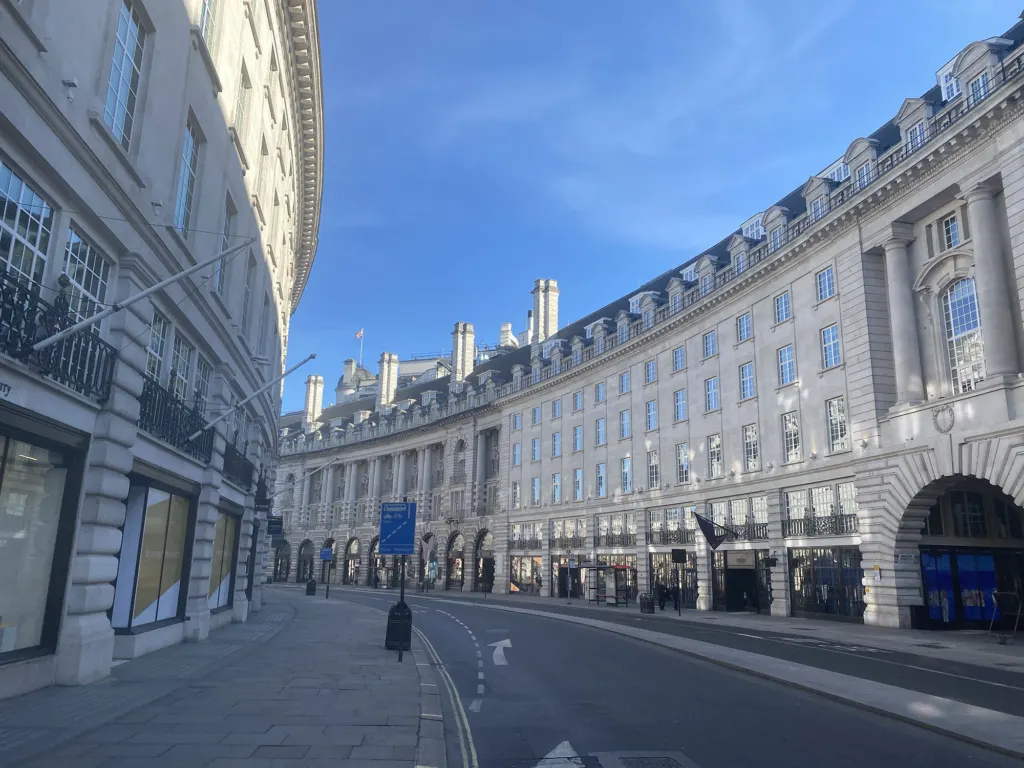 London Lockdown 2020 — documentary and landscape photograph in London, UK, frame 32 of 44.